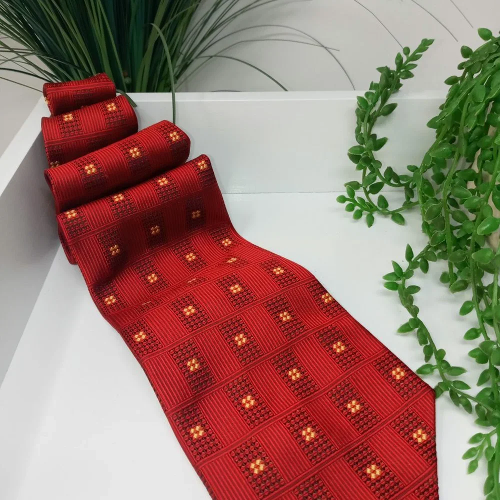 Robert Tolbott B.O.C. Guffey's 100% Silk Tie
